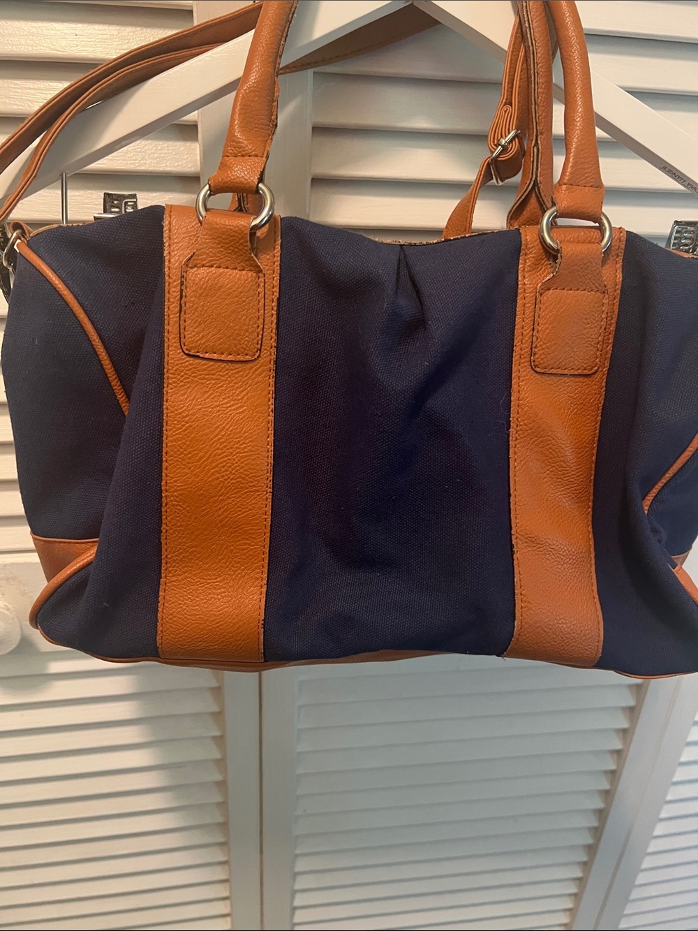 #2599 * “9x14” Vintage Navy & Tan Canvas Weekend Tote: Gold Coast - Picture 4 of 17